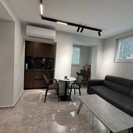 Alana's Tirana